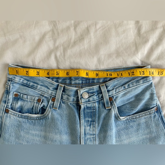 Levi’s 501 Cropped Jeans Women’s - Picture 7 of 7